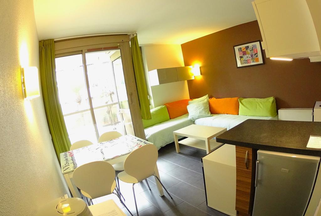 Studio Mediterraneo ฌวง-เลส์-แป็งส์ ภายนอก รูปภาพ